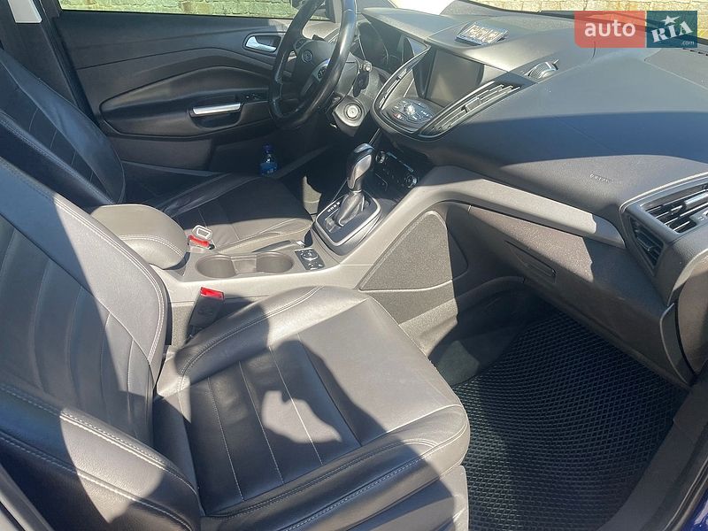 Внедорожник / Кроссовер Ford Escape 2013 в Харькове
