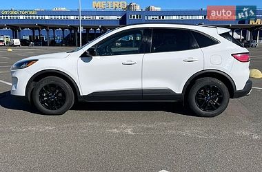 Позашляховик / Кросовер Ford Escape 2020 в Києві