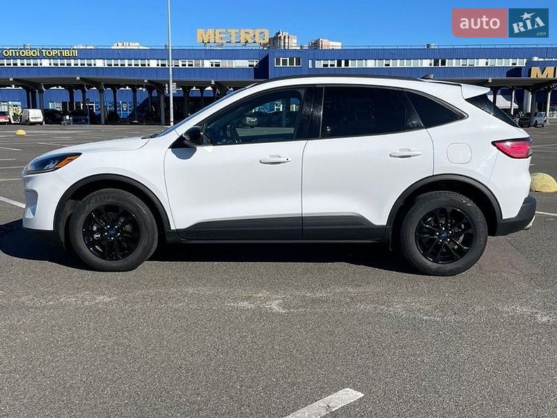 Позашляховик / Кросовер Ford Escape 2020 в Києві