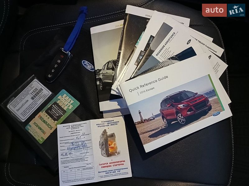 Внедорожник / Кроссовер Ford Escape 2016 в Дубно
