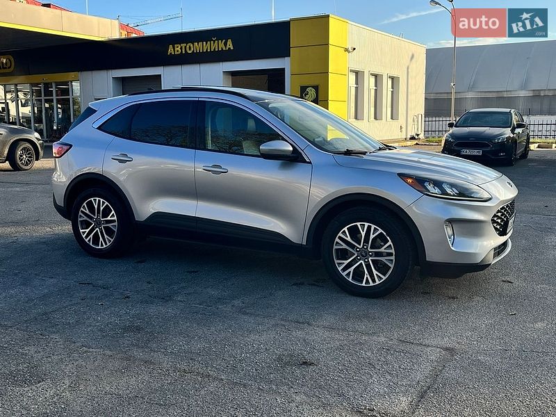 Позашляховик / Кросовер Ford Escape 2019 в Василькові