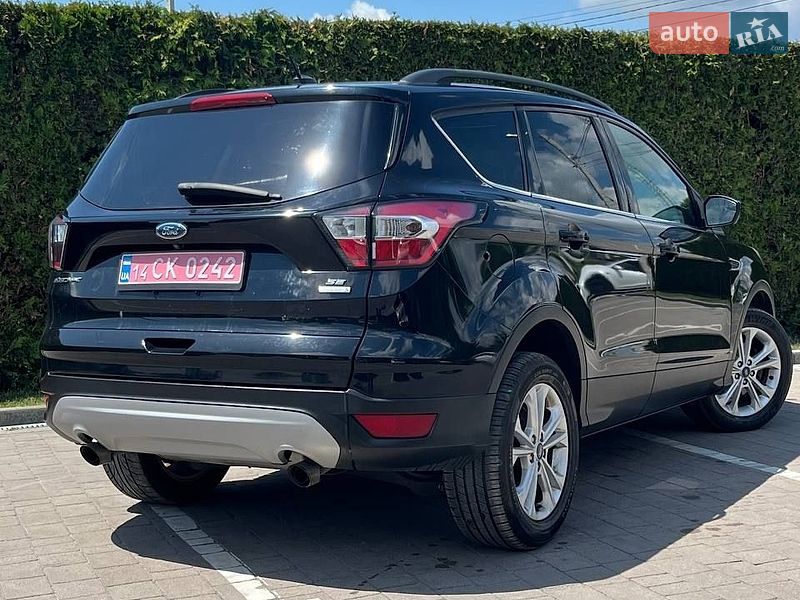 Внедорожник / Кроссовер Ford Escape 2018 в Львове