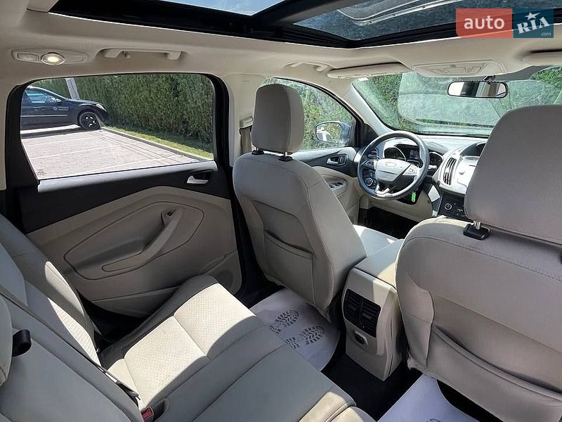 Внедорожник / Кроссовер Ford Escape 2018 в Львове