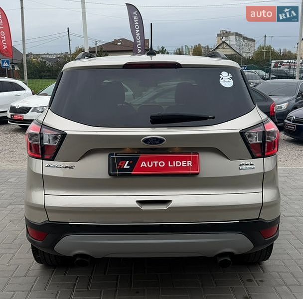 Позашляховик / Кросовер Ford Escape 2017 в Кропивницькому