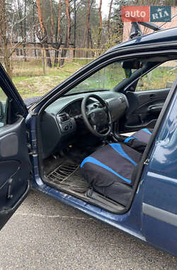 Грузовой фургон Ford Escort Express 1999 в 
