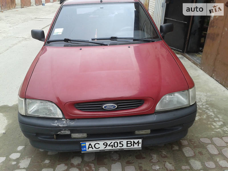 Хэтчбек Ford Escort 1993 в Луцке