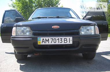 Лифтбек Ford Escort 1987 в Звягеле