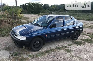 Седан Ford Escort 1991 в Чернигове