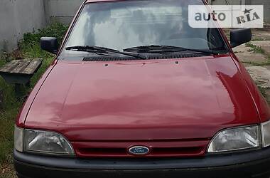 Хэтчбек Ford Escort 1992 в Прилуках