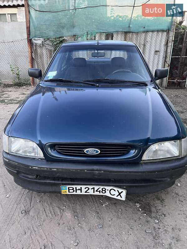 Седан Ford Escort 1994 в Раздельной