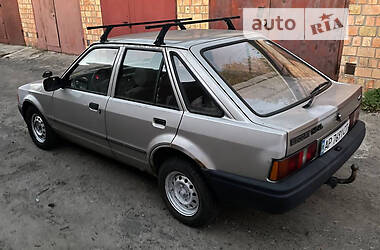 Лифтбек Ford Escort 1986 в 