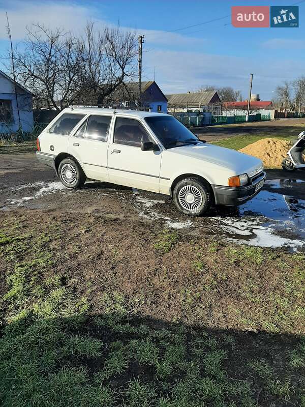 Ford Escort 1987