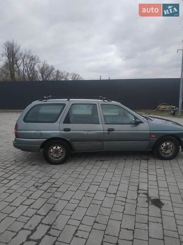 Универсал Ford Escort 1995 в Тернополе