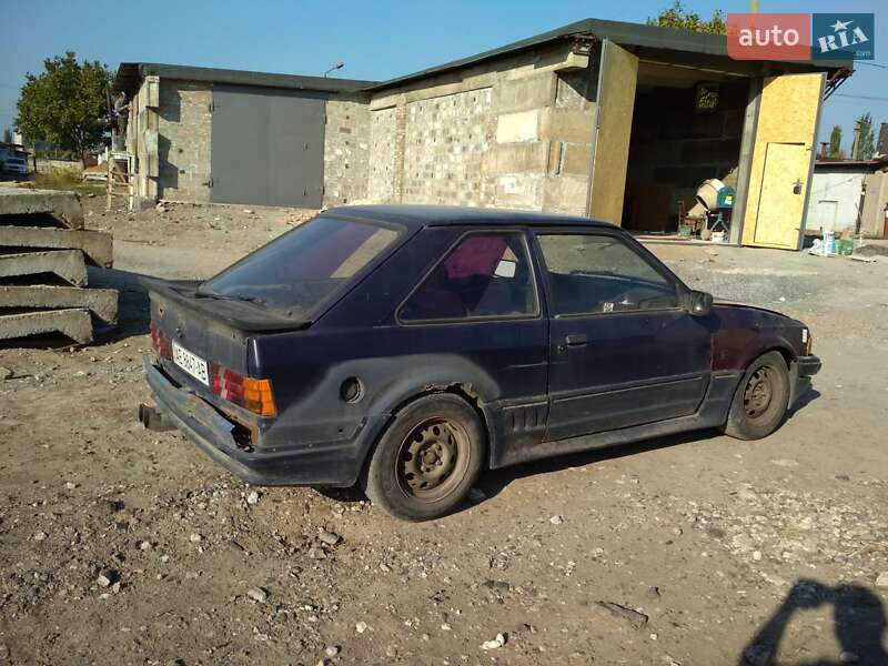 Хетчбек Ford Escort 1986 в Кривому Розі