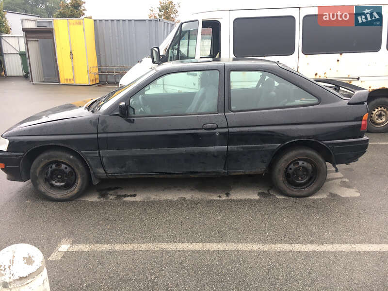Хэтчбек Ford Escort 1992 в Киеве фото 6 Хэтчбек Ford Escort 1992 в Киеве
