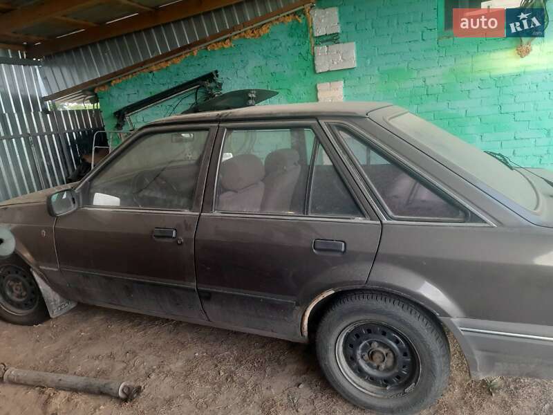 Хэтчбек Ford Escort 1996 в Тульчине