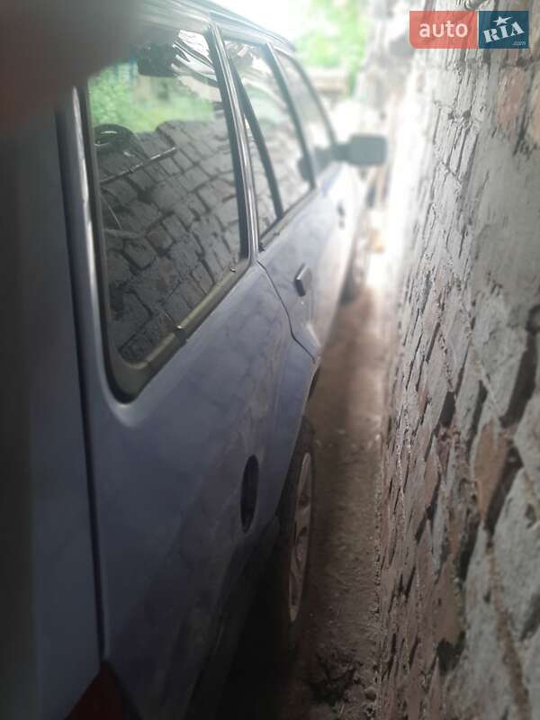 Універсал Ford Escort 1984 в Кіцмані фото 3 Універсал Ford Escort 1984 в Кіцмані