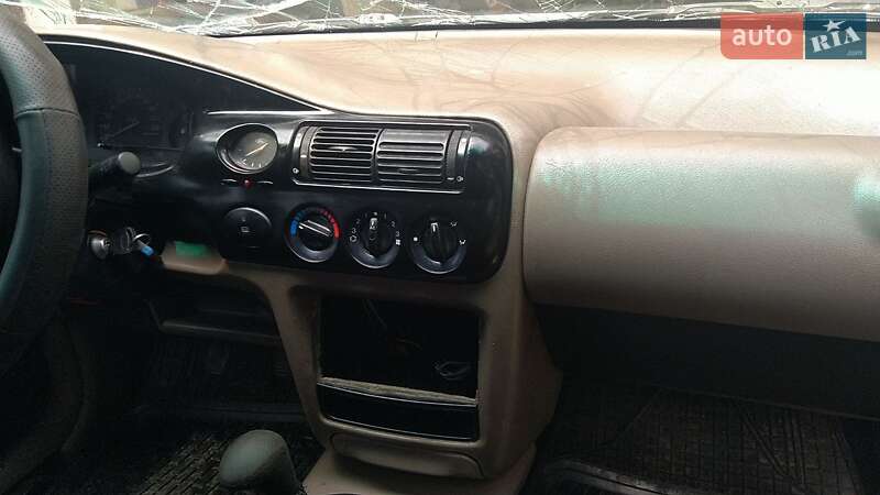 Хэтчбек Ford Escort 1996 в Дрогобыче