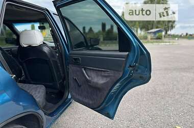 Седан Ford Escort 1994 в 