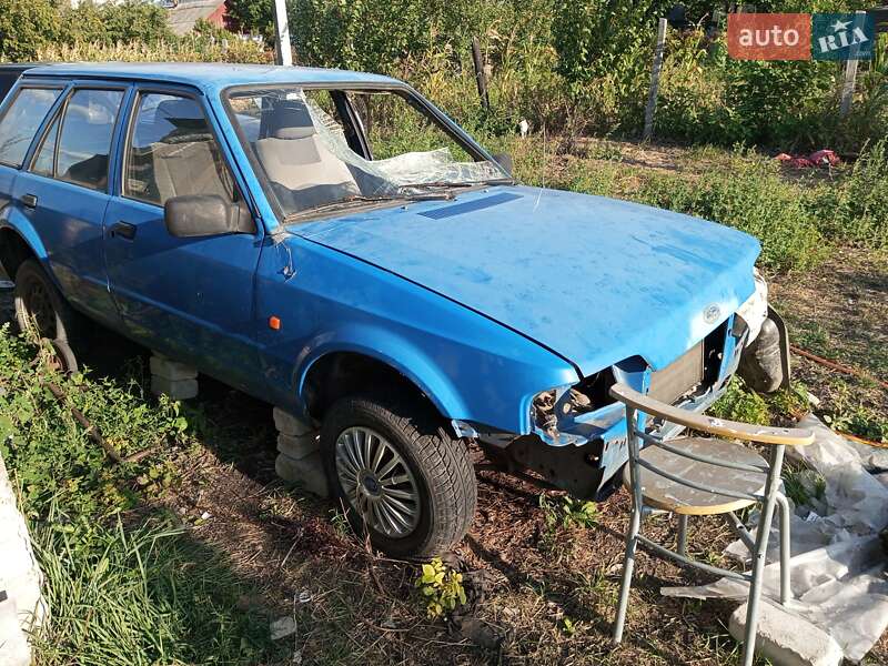 Хэтчбек Ford Escort 1989 в Подольске