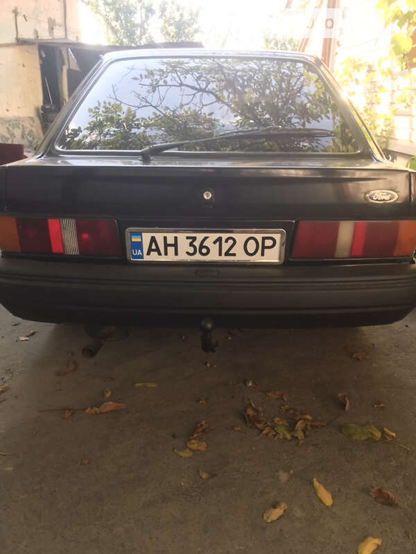 Хэтчбек Ford Escort 1989 в Броварах