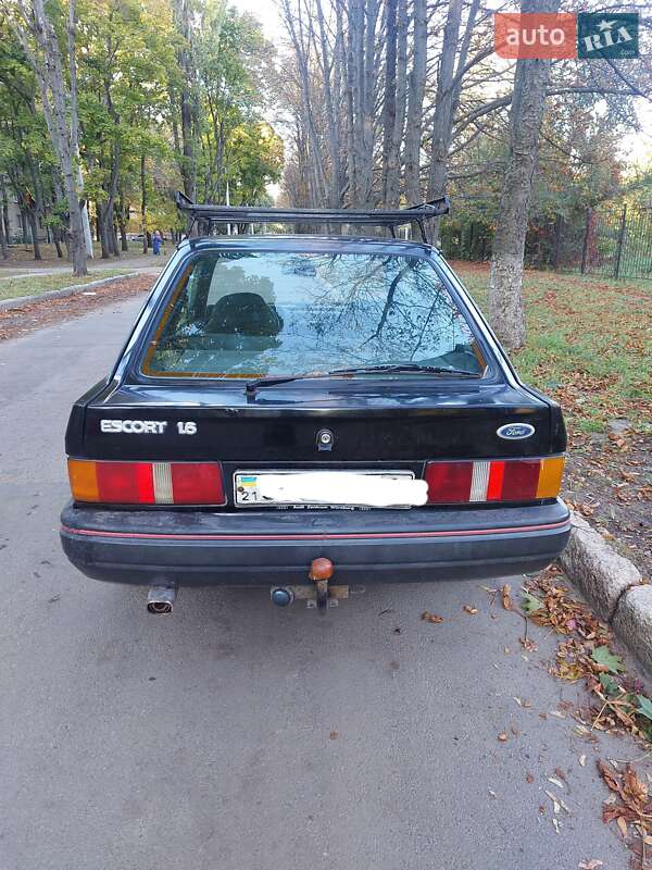 Хэтчбек Ford Escort 1990 в Харькове