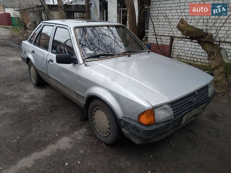 Хетчбек Ford Escort 1984 в Житомирі
