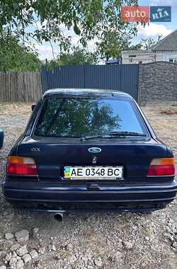 Хэтчбек Ford Escort 1991 в 