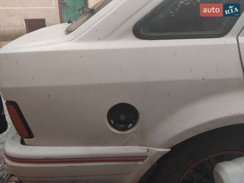 Хетчбек Ford Escort 1989 в Тернополі