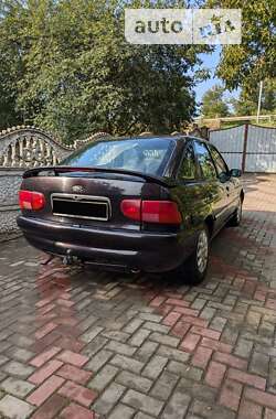 Хэтчбек Ford Escort 1995 в Подгайцах