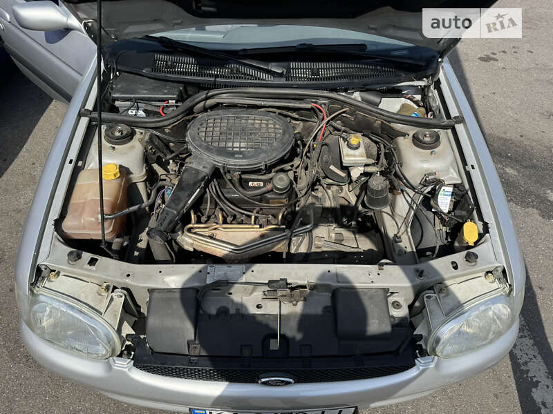 Хэтчбек Ford Escort 1997 в Киеве