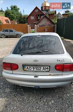 Хэтчбек Ford Escort 1996 в 