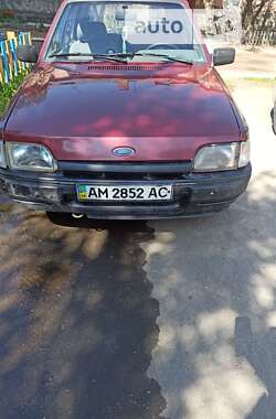 Лифтбек Ford Escort 1986 в Коростене