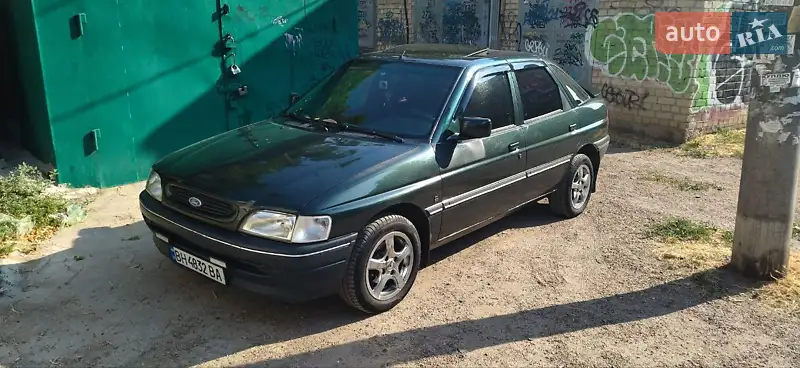Ford Escort 1992 VIN WF0AXXGCAANE11719 фото оголошення 12 з 43
