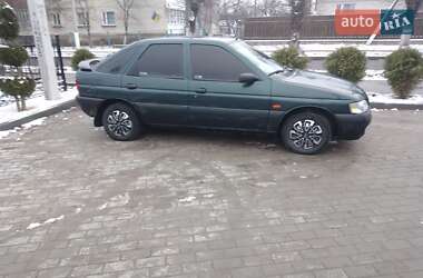 Хэтчбек Ford Escort 1995 в 