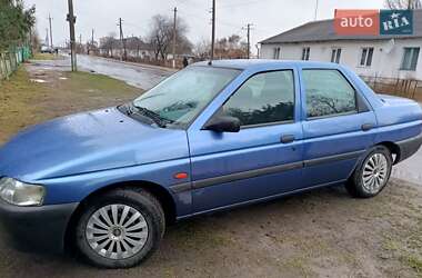 Седан Ford Escort 1997 в Владимирце