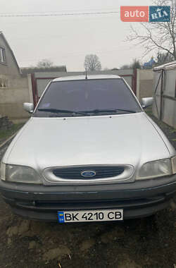 Хетчбек Ford Escort 1993 в Рівному