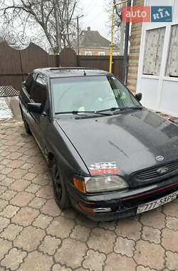 Хетчбек Ford Escort 1992 в Бобринці