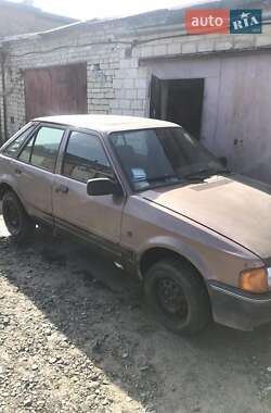 Хетчбек Ford Escort 1989 в Львові