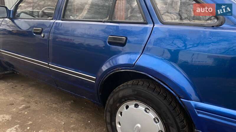 Лифтбек Ford Escort 1986 в Одессе