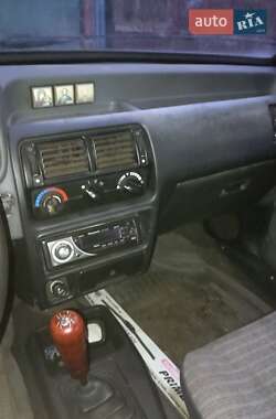Хэтчбек Ford Escort 1989 в 