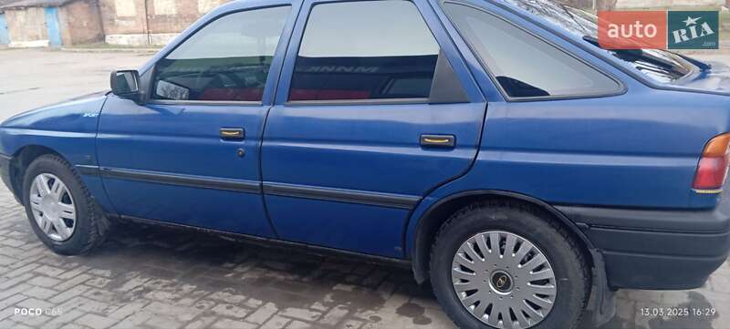 Хетчбек Ford Escort 1992 в Запоріжжі