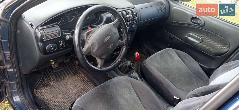 Універсал Ford Escort 1995 в Новгород-Сіверському