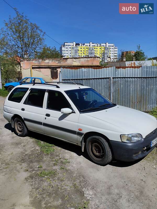 Універсал Ford Escort 1999 в Львові