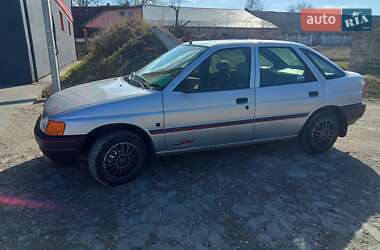 Лифтбек Ford Escort 1990 в 