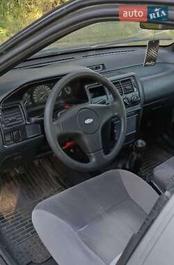 Ліфтбек Ford Escort 1992 в 