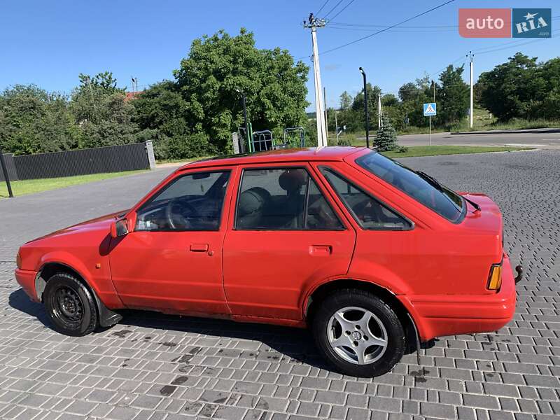 Хэтчбек Ford Escort 1987 в Фастове