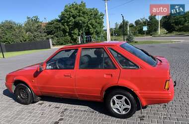 Хэтчбек Ford Escort 1987 в 