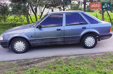 Хэтчбек Ford Escort 1988 в 