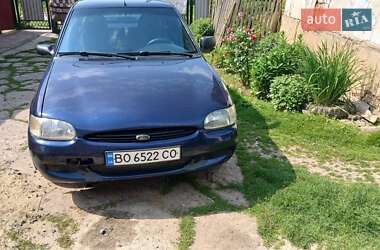 Хетчбек Ford Escort 1997 в 